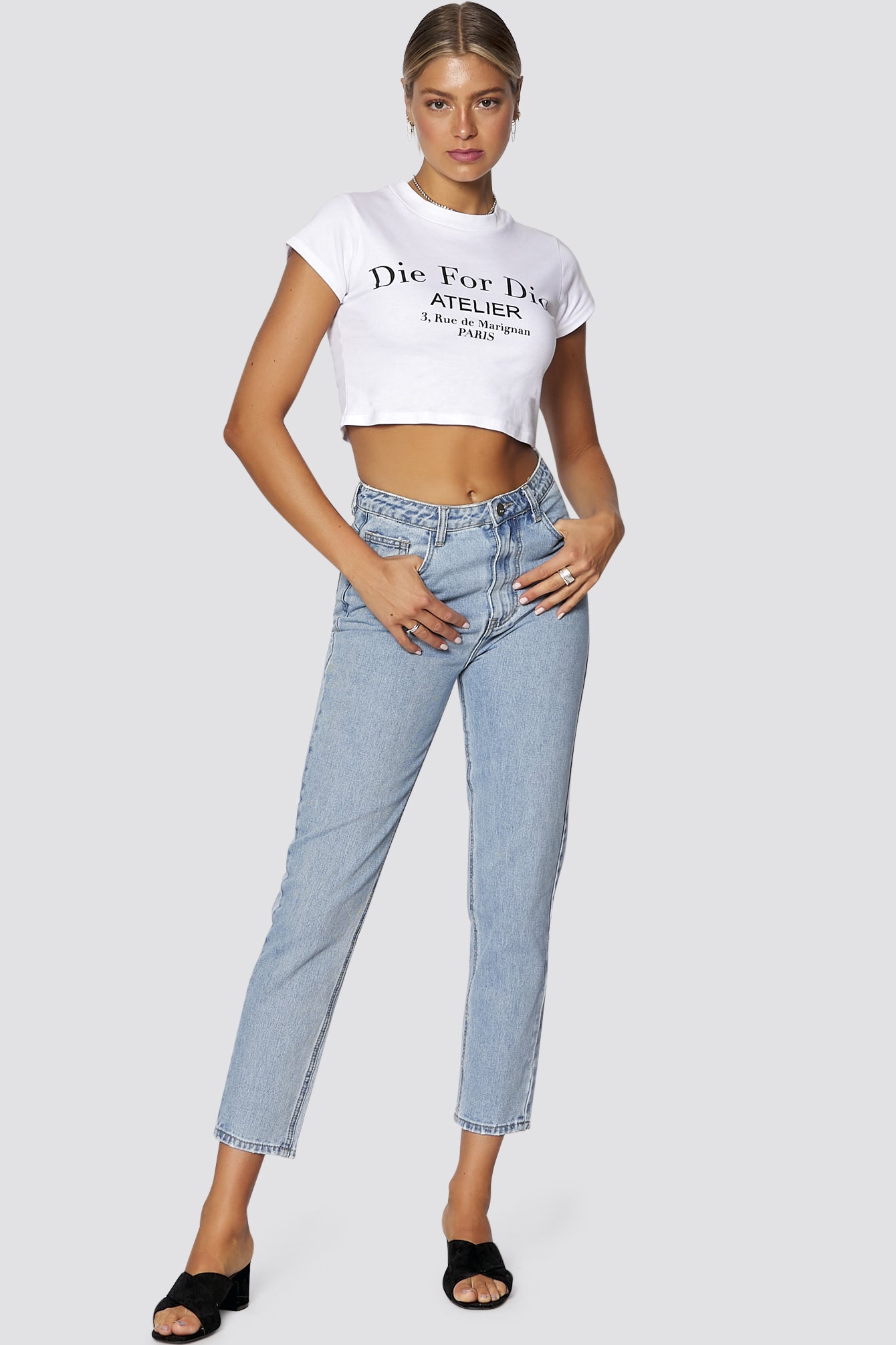 Mom-Jeans in verwaschenem Blau