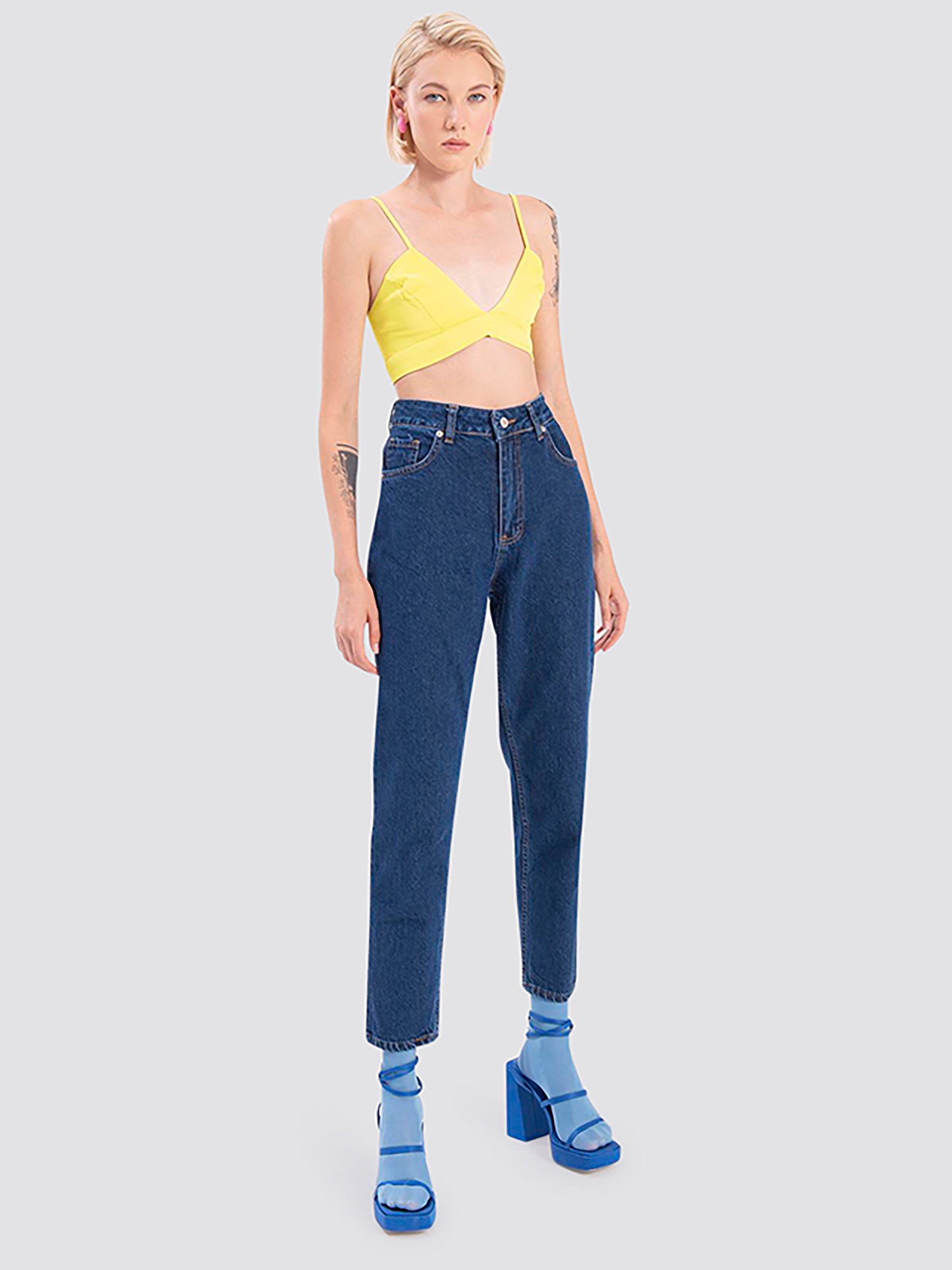 Freshlions Dunkelblaue High-Waist Mom Fit Jeans