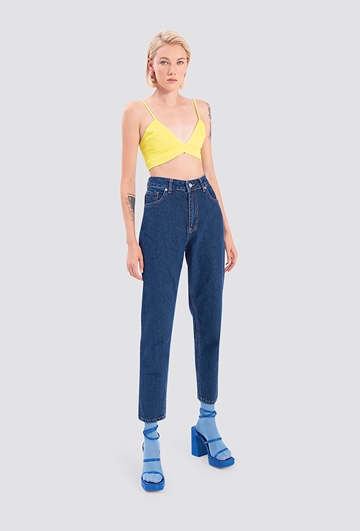 Freshlions Dunkelblaue High-Waist Mom Fit Jeans