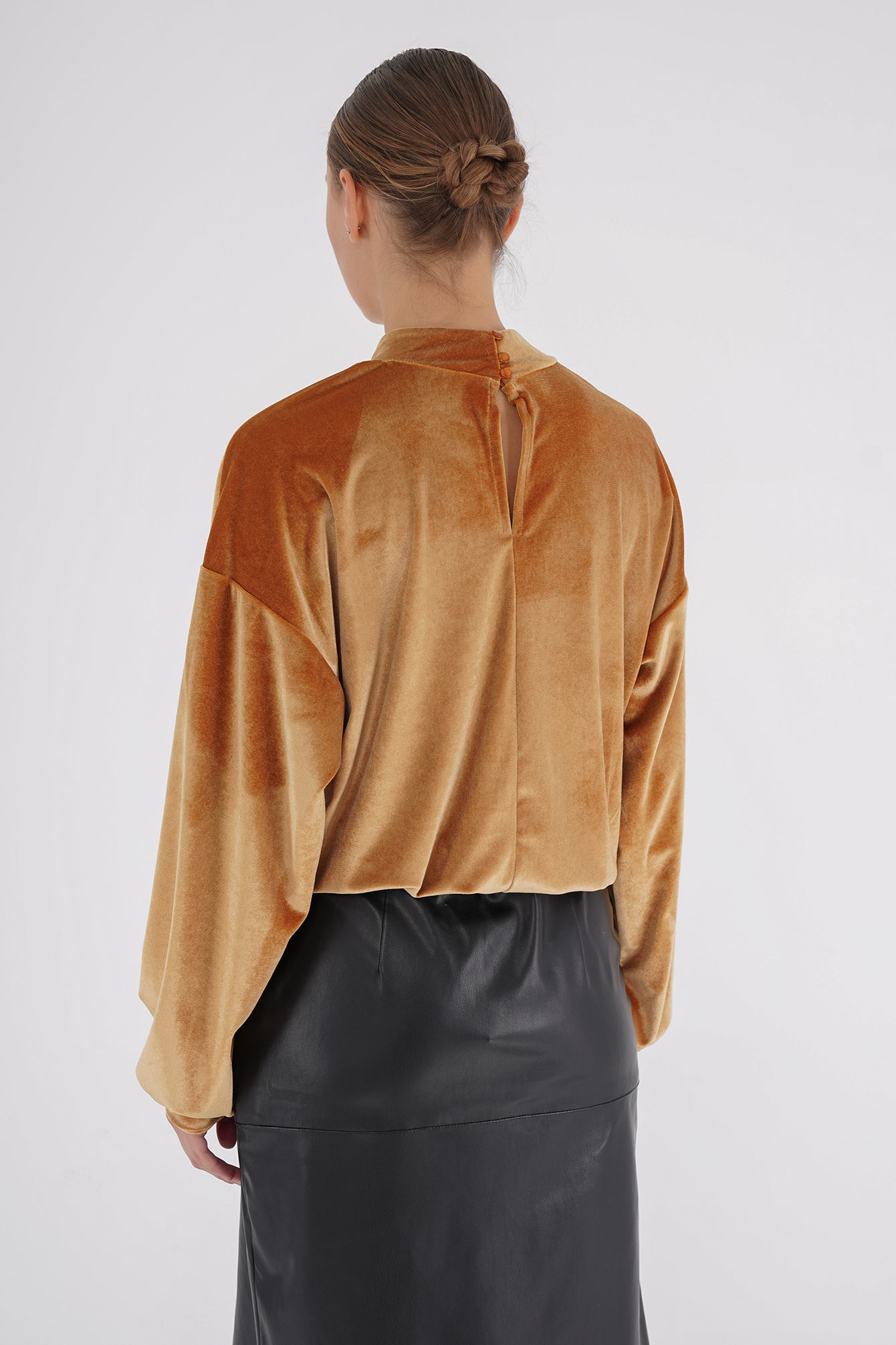 Freshlions Velvet Blouse