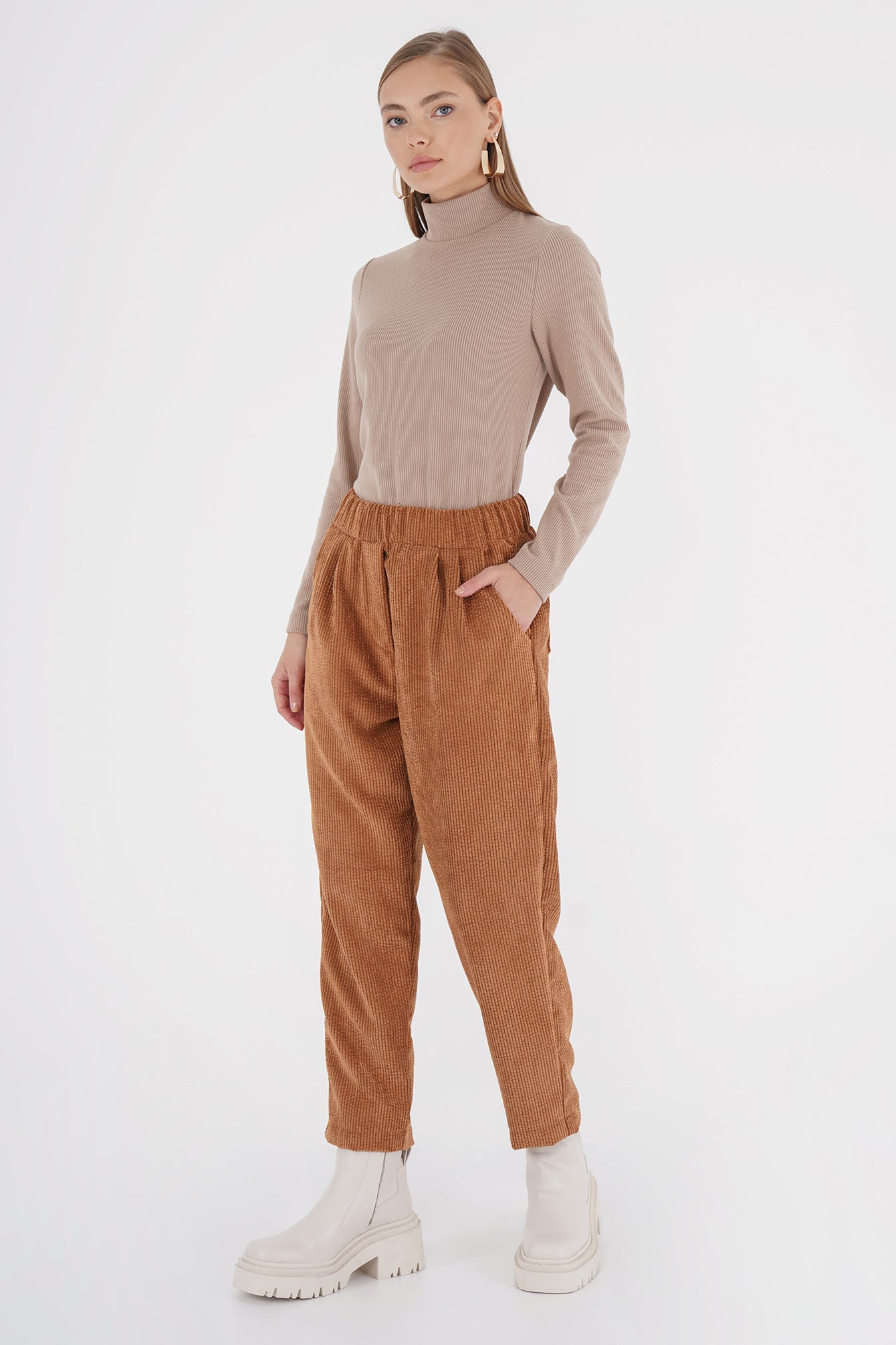 Freshlions Elastic Waist Corduroy Trousers