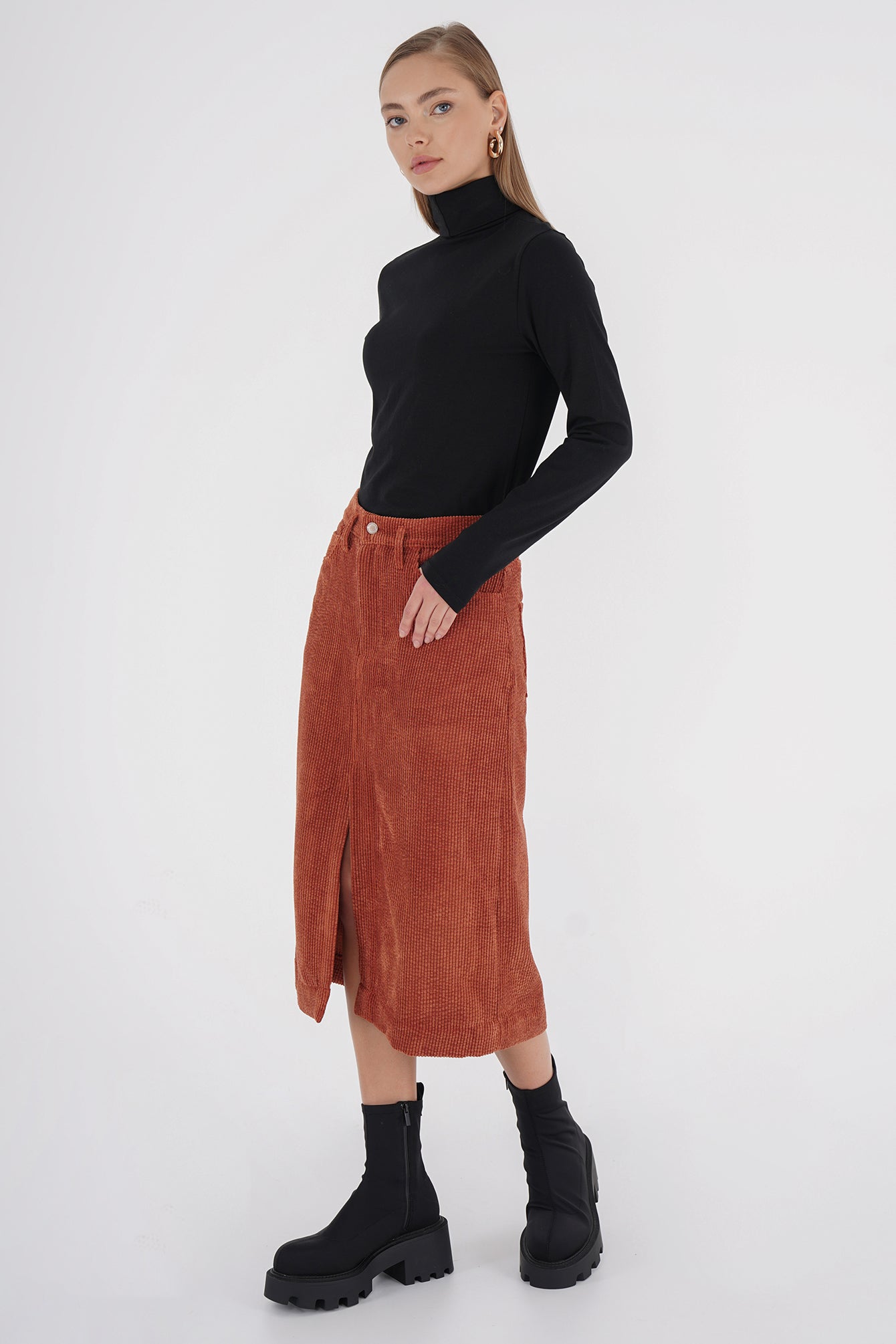 Freshlions Corduroy Slit Midi Skirt